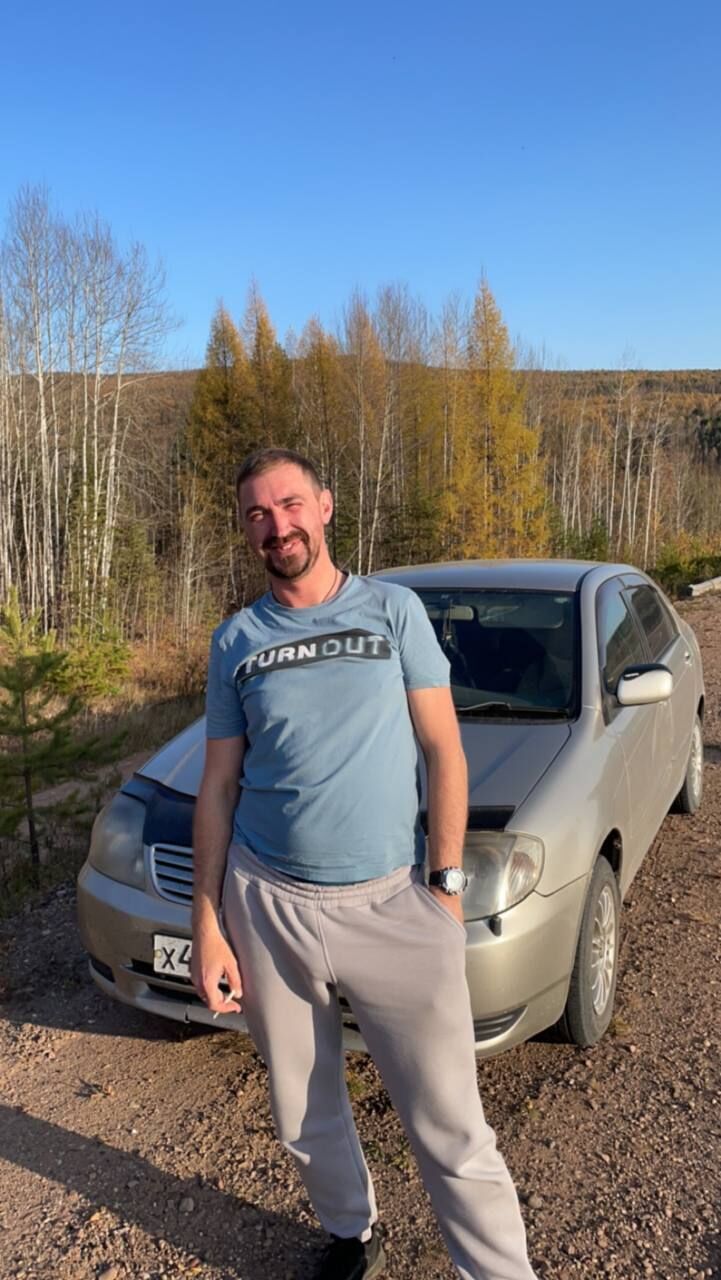  44732899  Alexander, 41 ,    