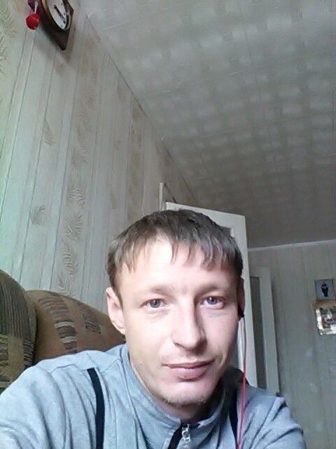 ���� 8890929 ������� �����, 32 ����, ���� ���������� � ������������-��-�����