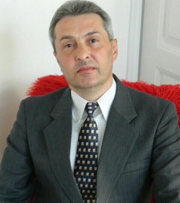  30380839  Valera, 54 ,    