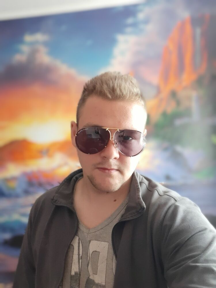  ,   Alex, 25 ,   ,   , c 