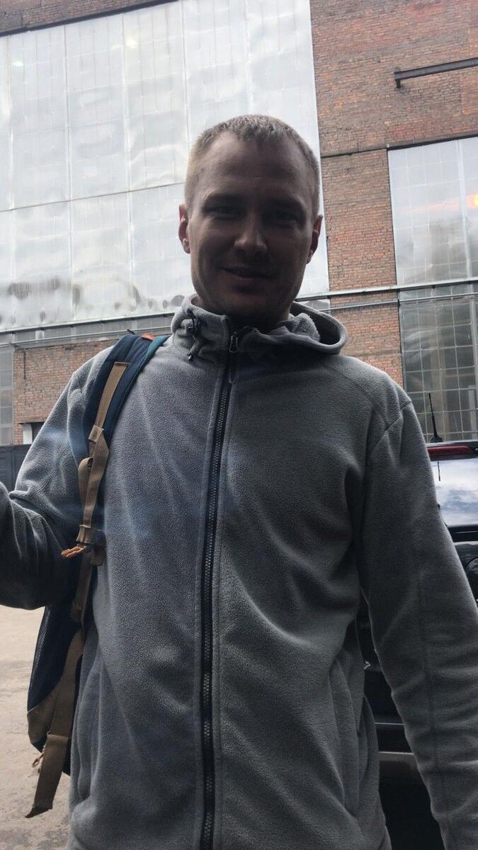  16880329  Gennadiy, 41 ,    