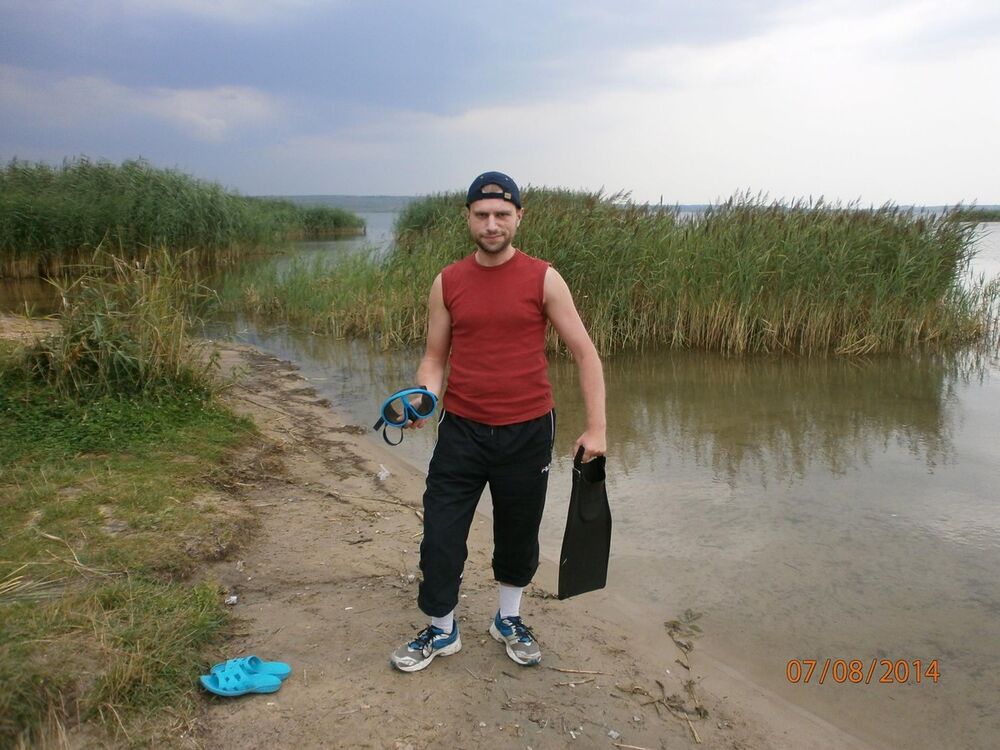  ,   Andrii, 42 ,   ,   , c 