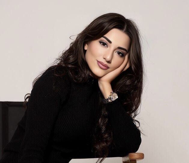 49861809  AREVIK, 34 ,    