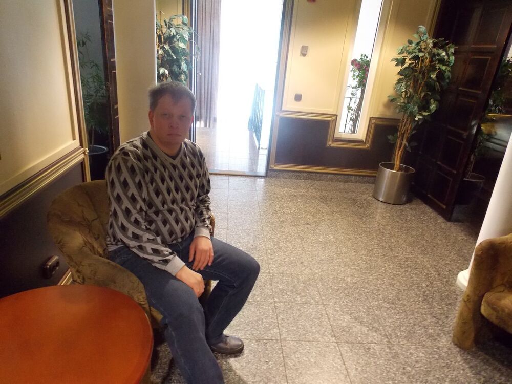  ,   Ron, 36 ,   ,   