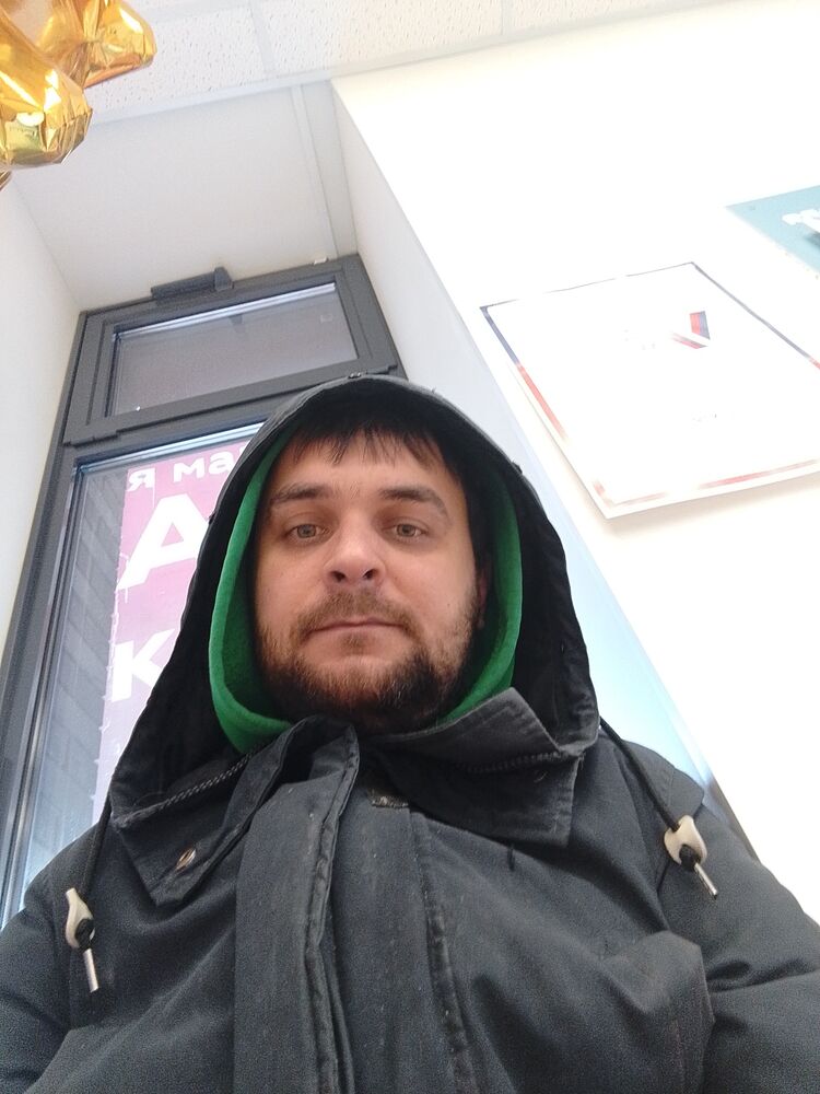  41796369  Vladislav, 33 ,    