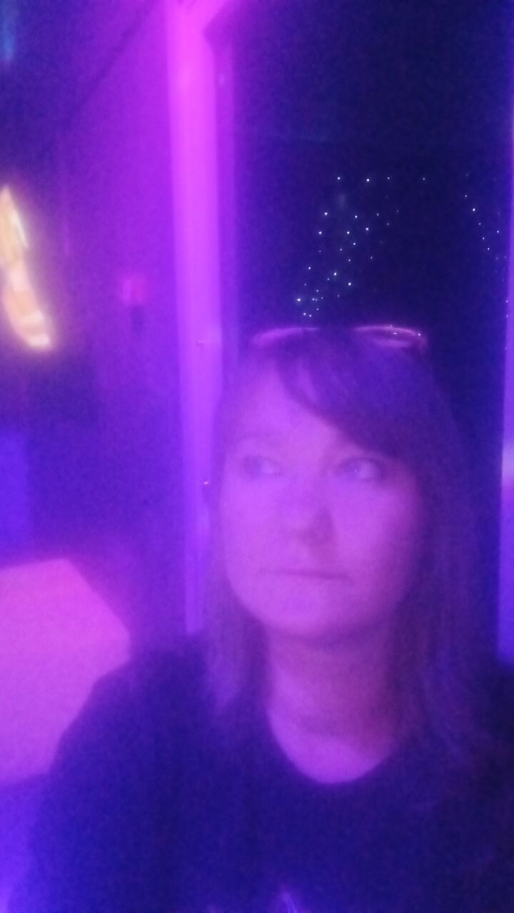  41292569  Anna, 46 ,    --