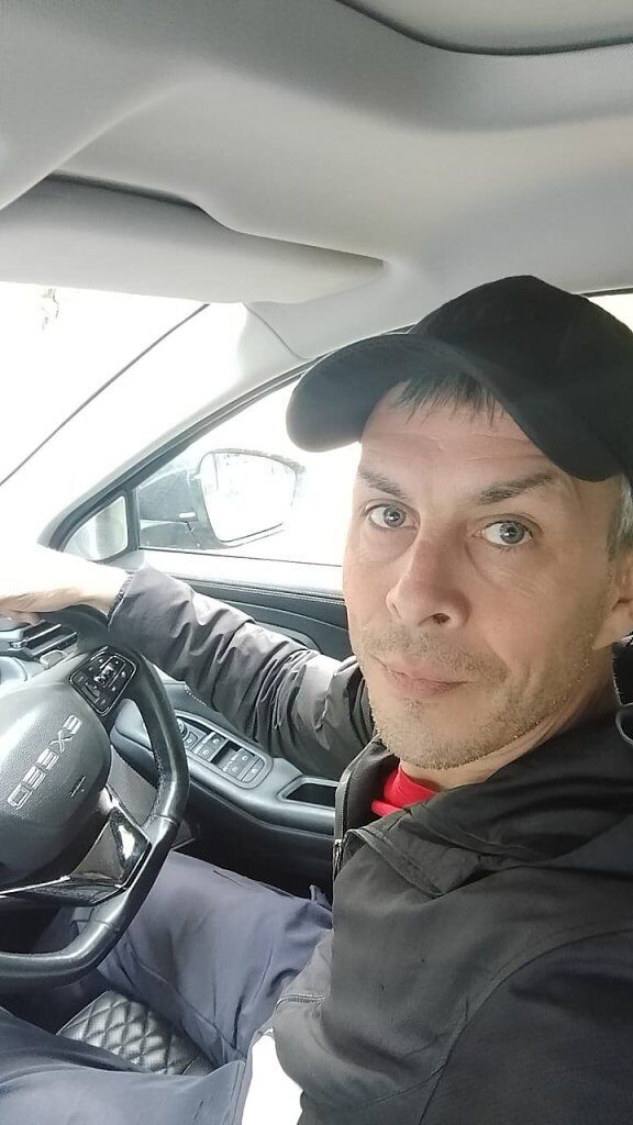  ,   Aleksandr, 42 ,   ,   , c , 