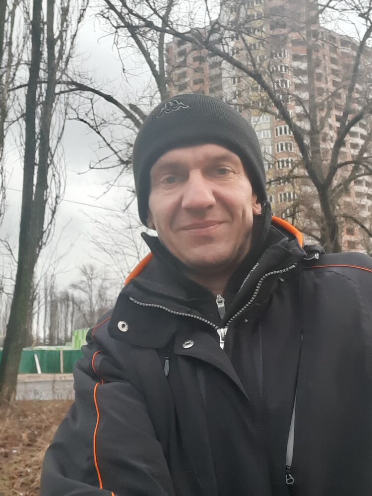  ,   Evjenii, 49 ,   ,   , c , 