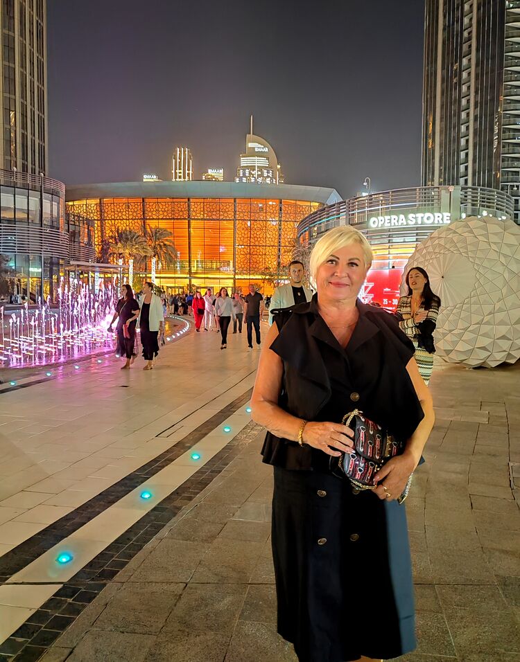  ,   Veronika, 61 ,   ,   , c 
