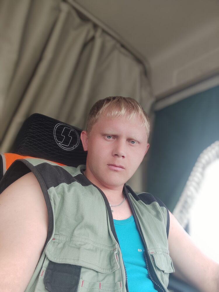  45262079  , 32 ,    