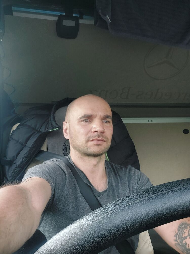  47008669  , 35 ,    