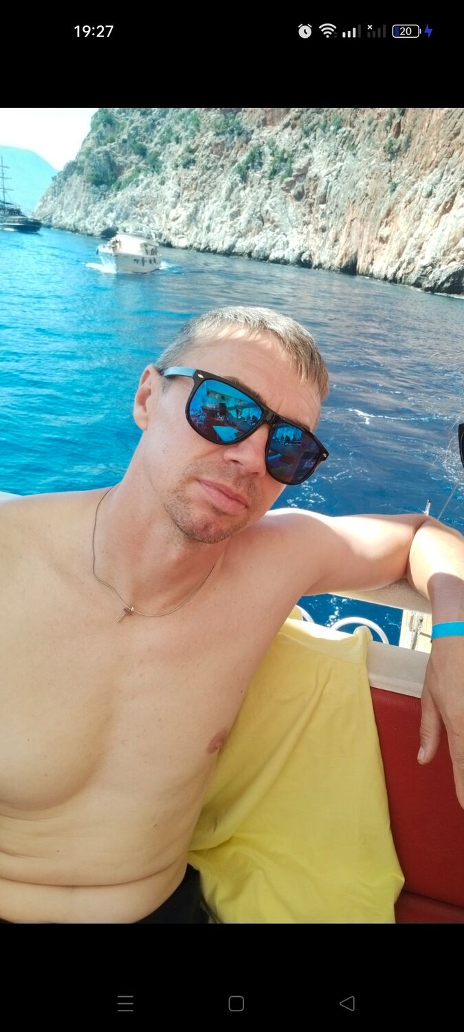  ,   Oleg, 45 ,   ,   