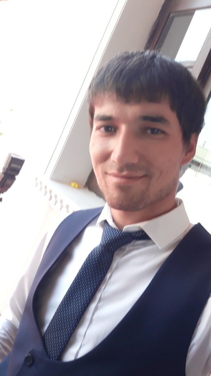  ,   Akrom, 31 ,   ,   , c , 