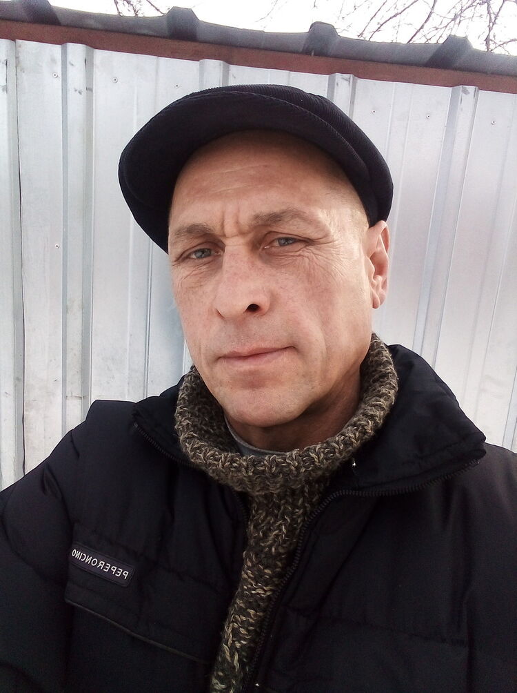  15076209  Aleksandr, 57 ,    