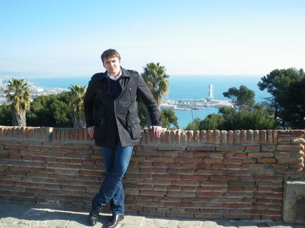  ,   Artem, 40 ,   ,   , c 