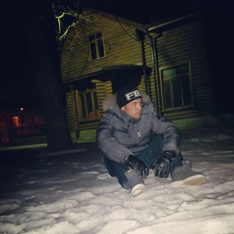  ,   Axrik, 31 ,   