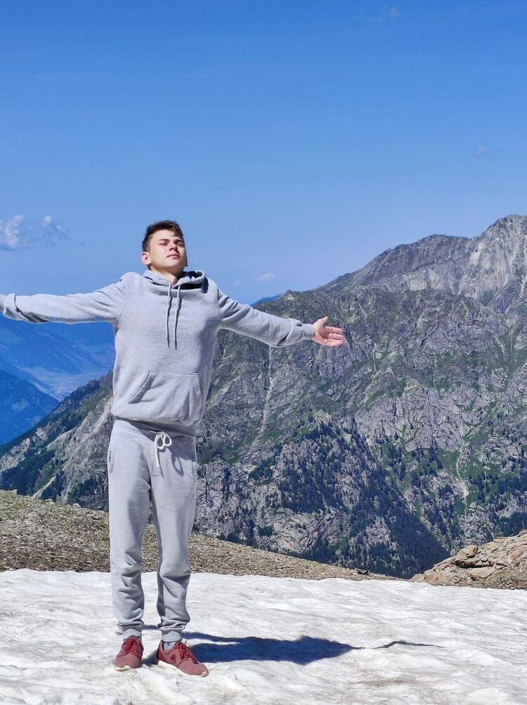  ,   , 18 ,   c 