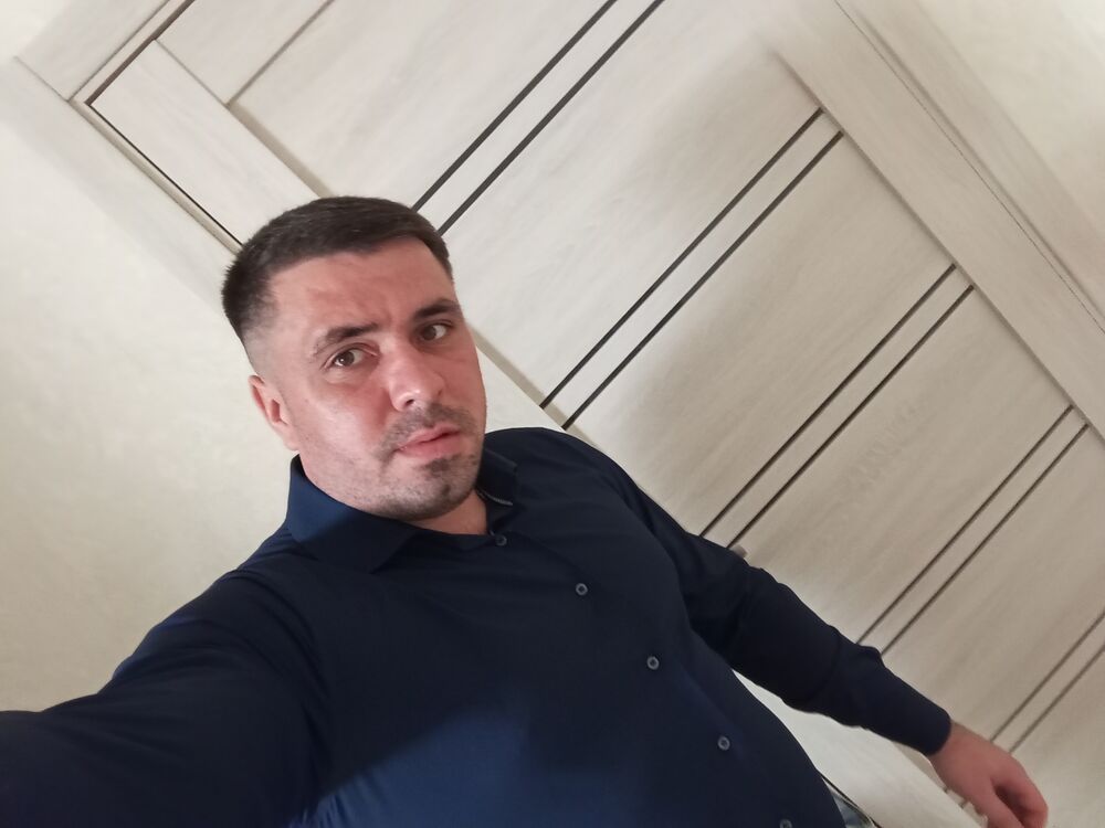  ,   Dimarik, 35 ,   ,   