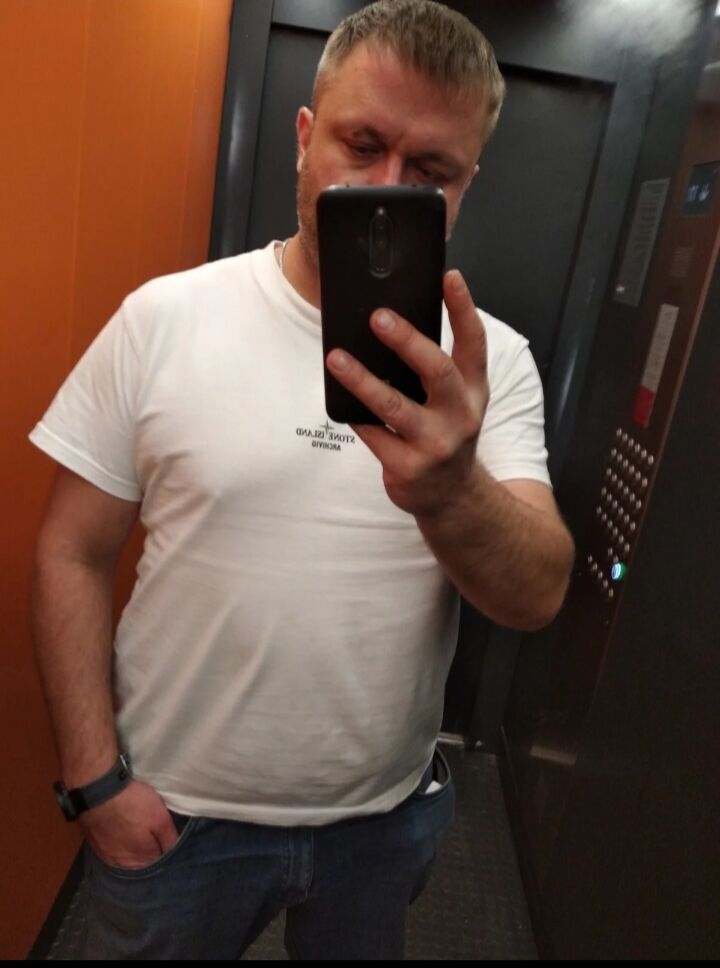  54586829  Vladimir, 35 ,    