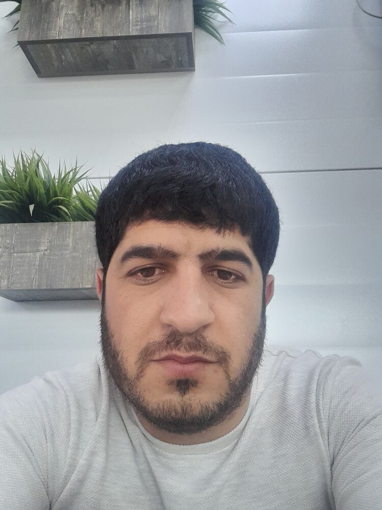  46121129  Kamran, 32 ,    