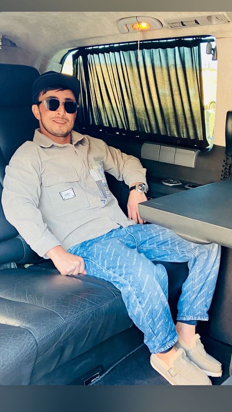  --,   , 35 ,     , c 