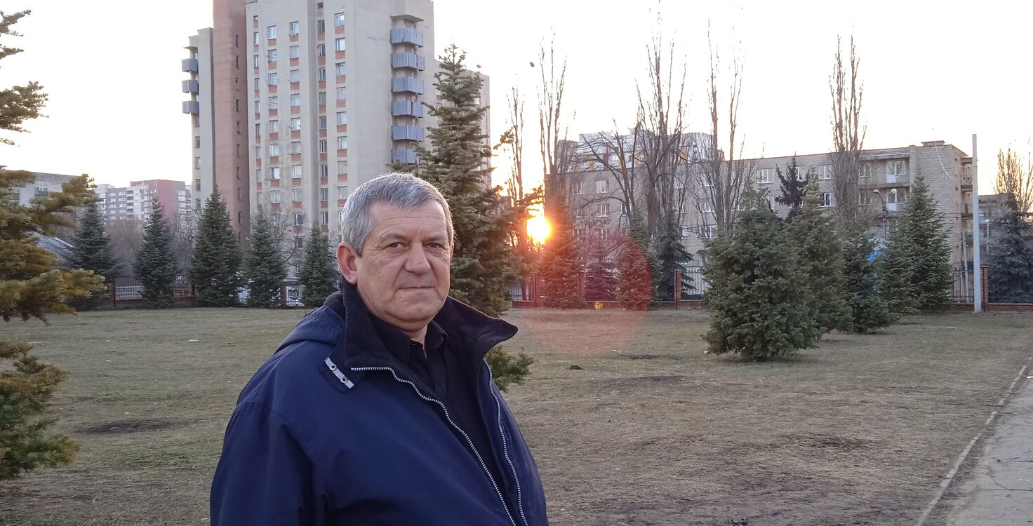  22727369  Valeriu, 57 ,    