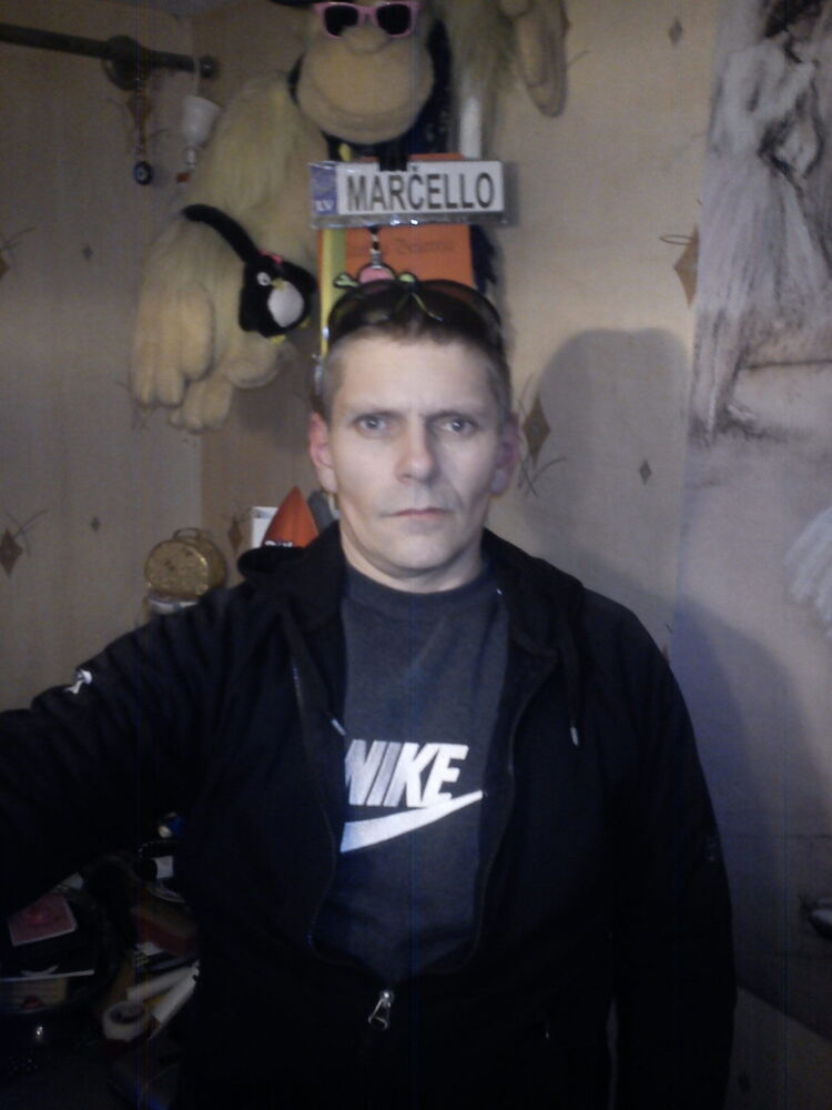  12425729  Maris, 49 ,    