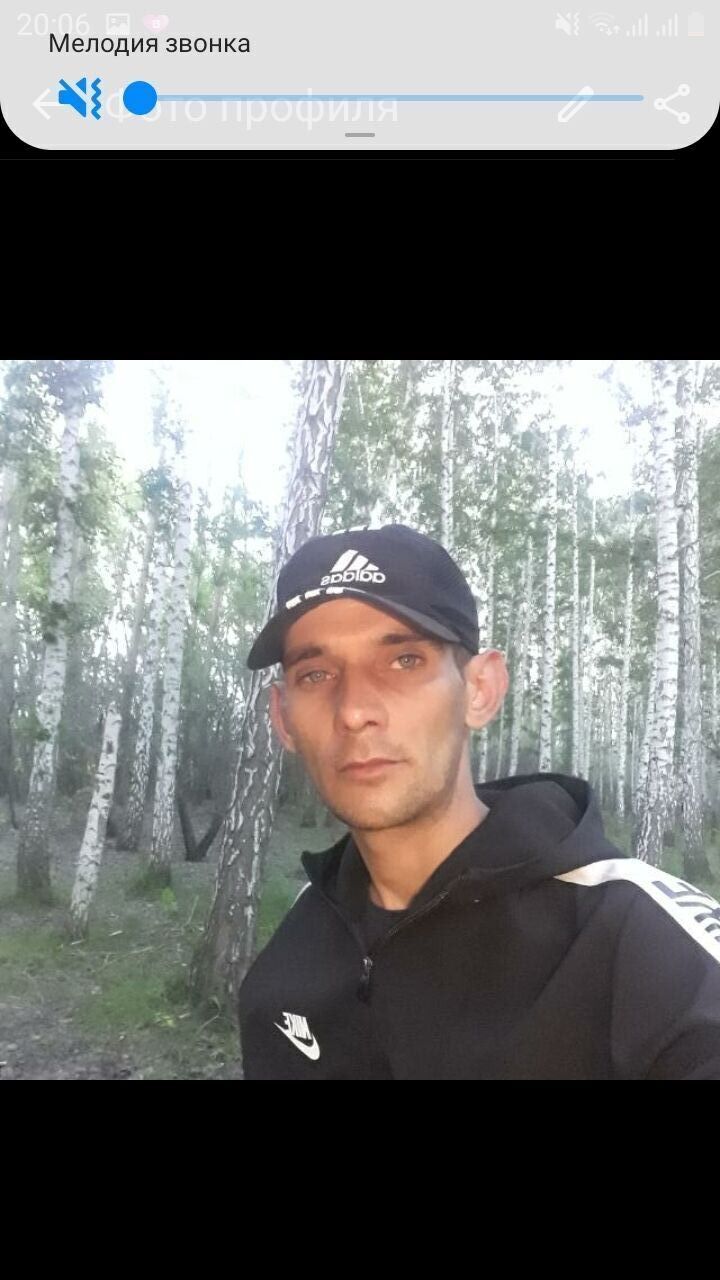  44074869  Alexander, 34 ,    