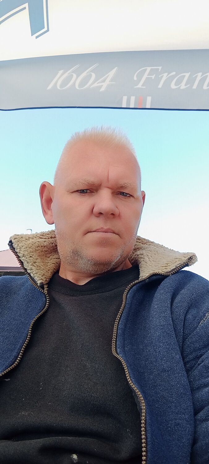  53264639  , 47 ,    