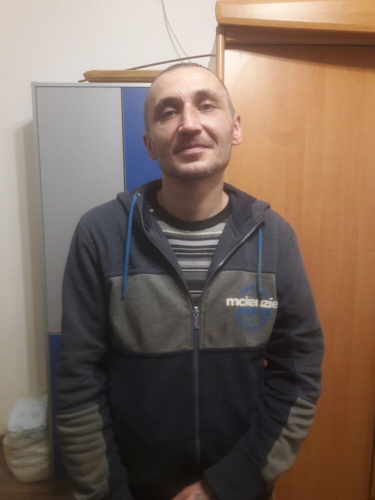  22013439  , 44 ,    