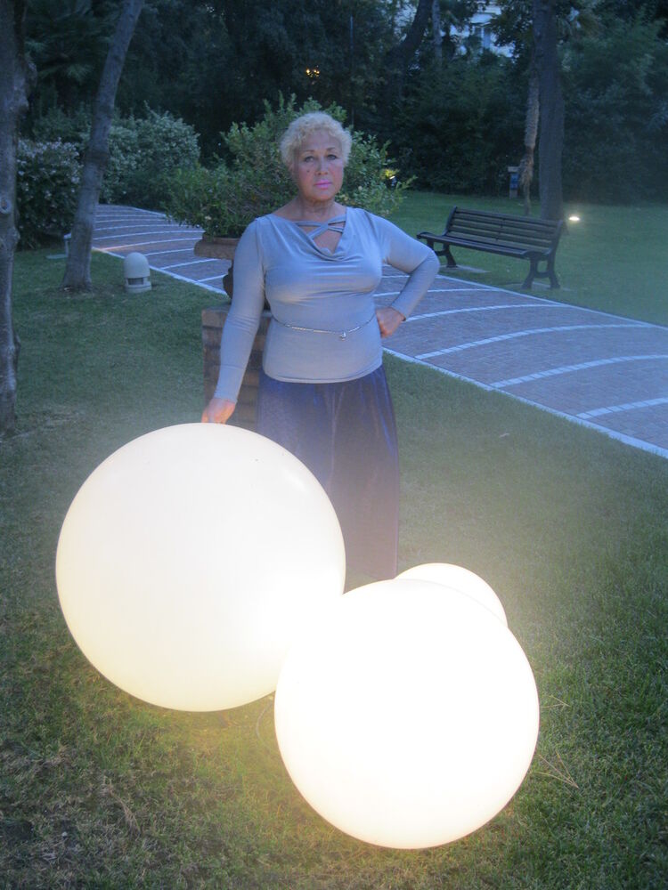  ,   Ksenia, 70 ,  
