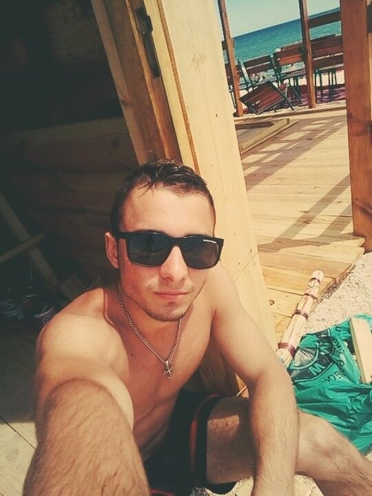  9923319  , 28 ,    