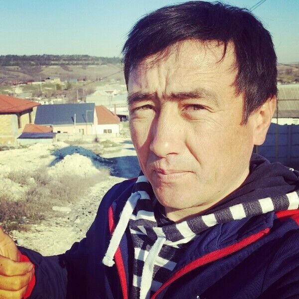  48731869  Ali, 37 ,    