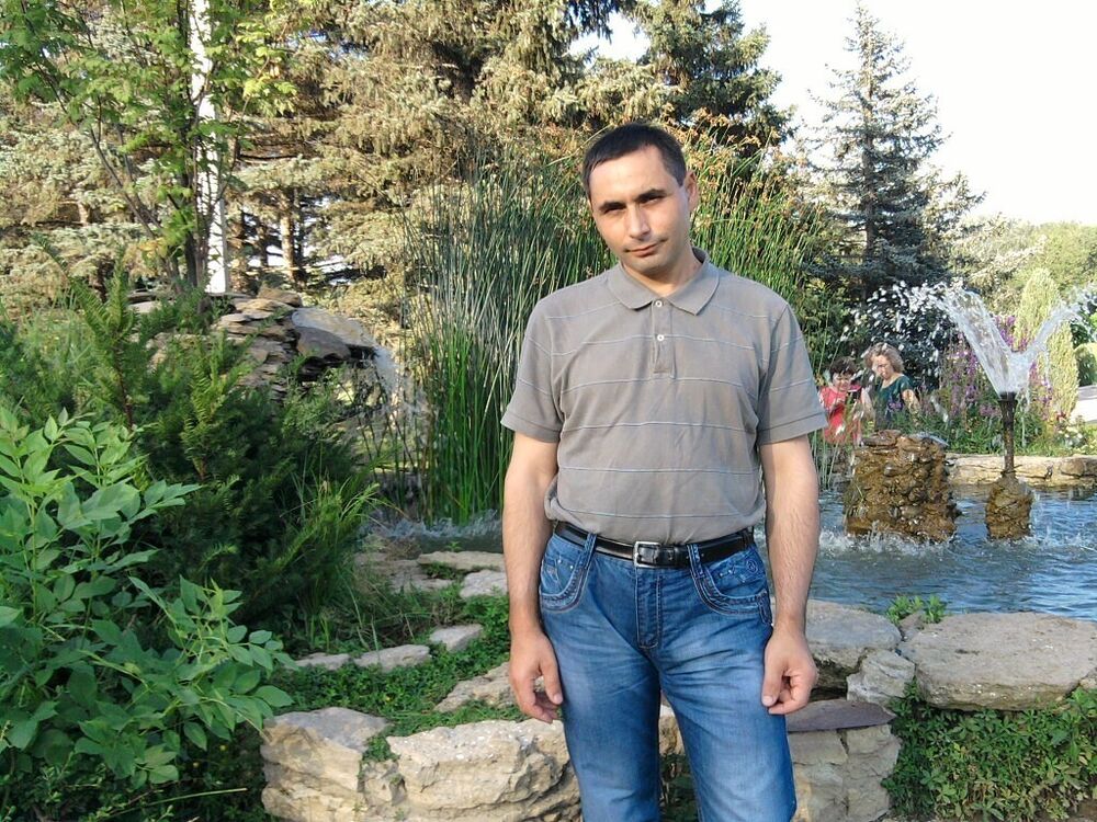  ,   Sergiu, 46 ,   ,   , c 