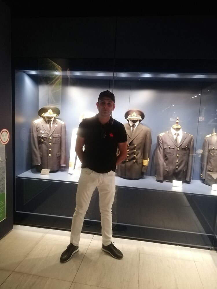  31136929  CAPTAIN S, 38 ,    