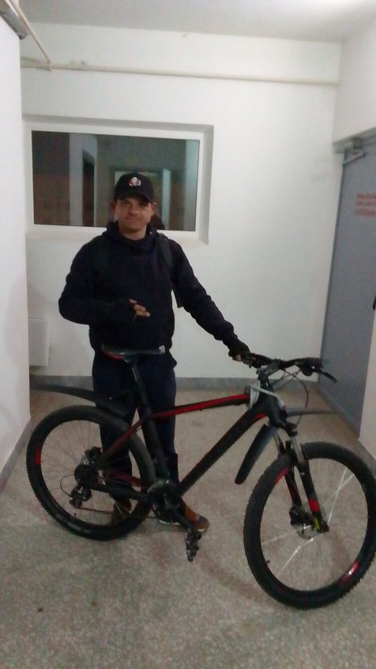  ,   Mi, 40 ,     , c 