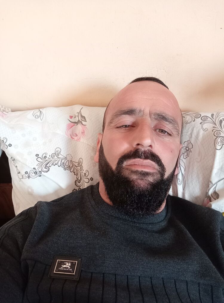  35101899  Behruz, 75 ,    