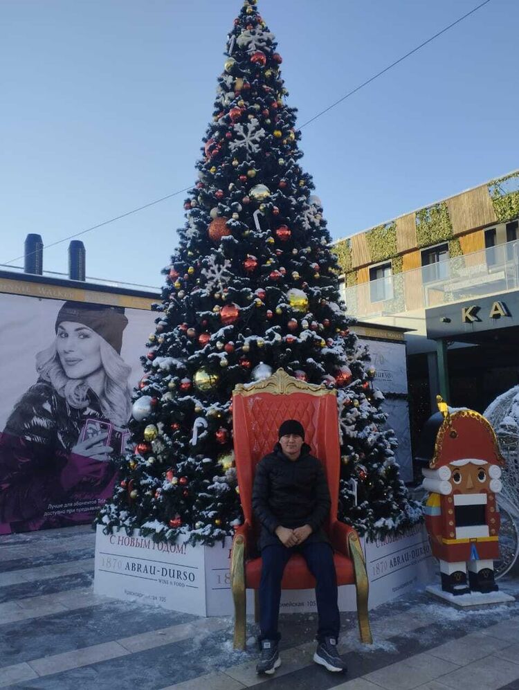  31873609  , 28 ,    --