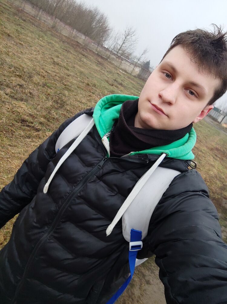  49734769  , 21 ,    