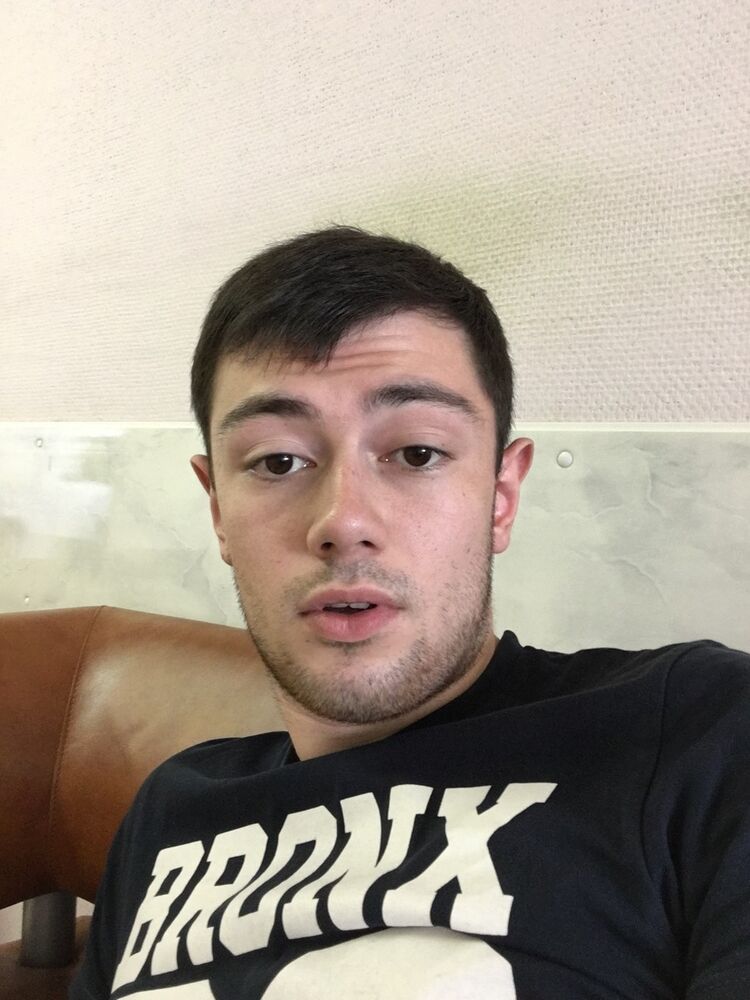  10056469  , 32 ,    