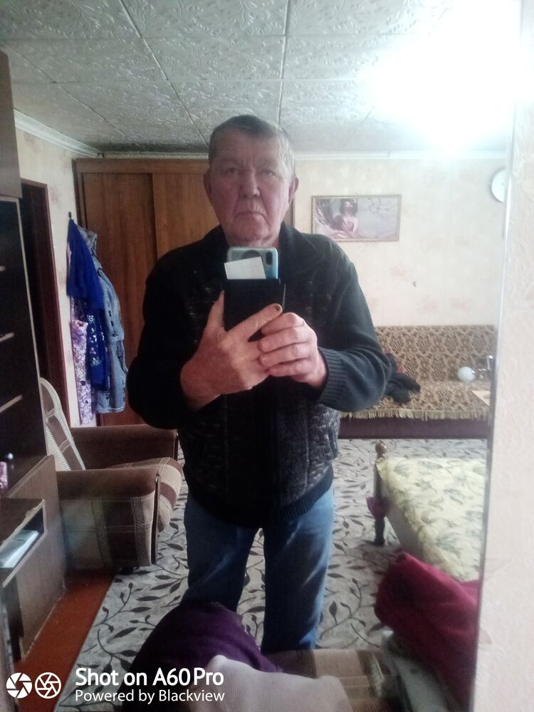  41843699  Boris, 72 ,    