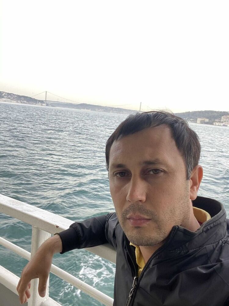  23733879  Avaz, 39 ,    