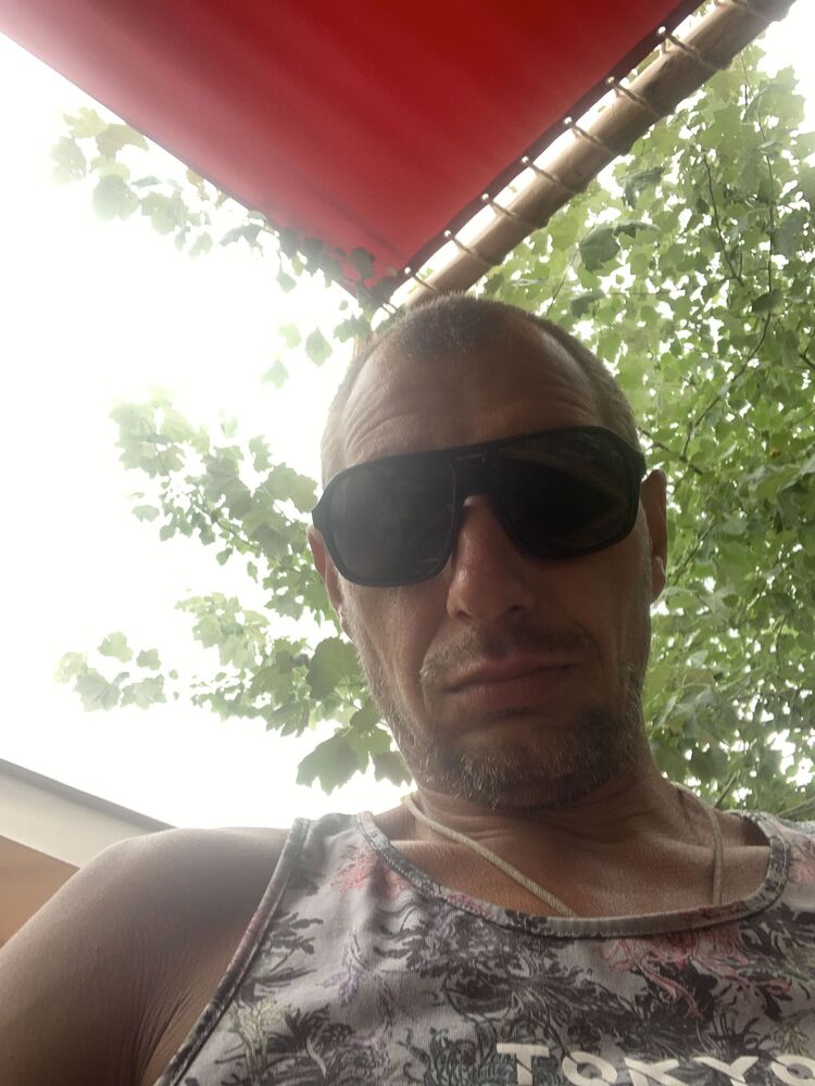  35957189  , 40 ,    