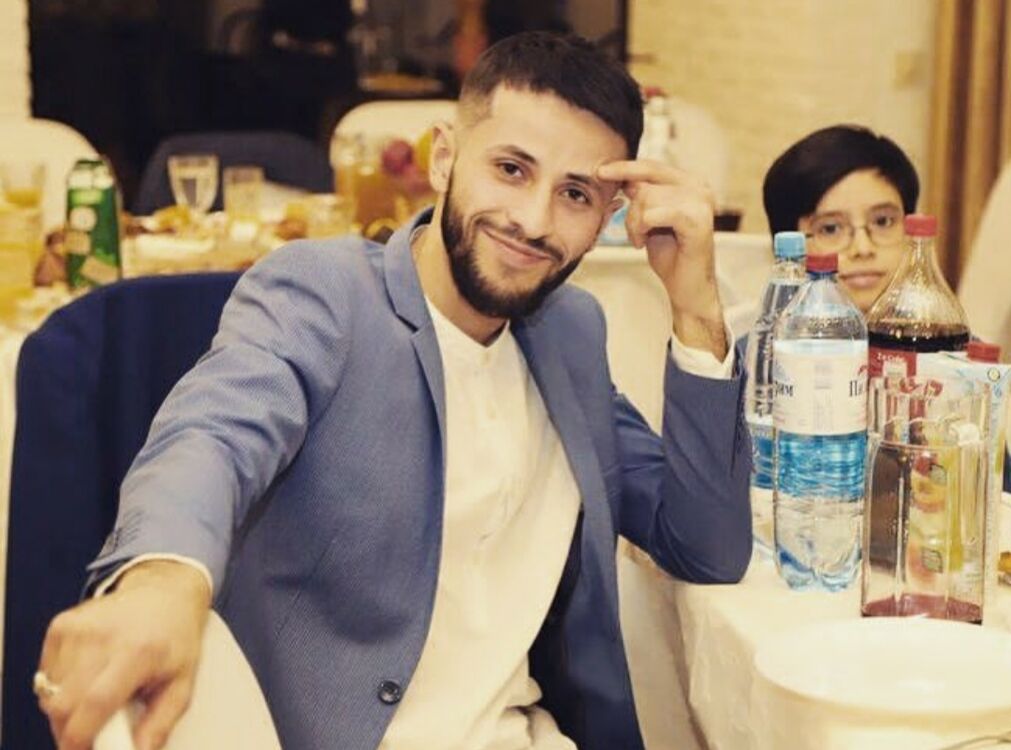  -,   Adi, 29 ,   ,   