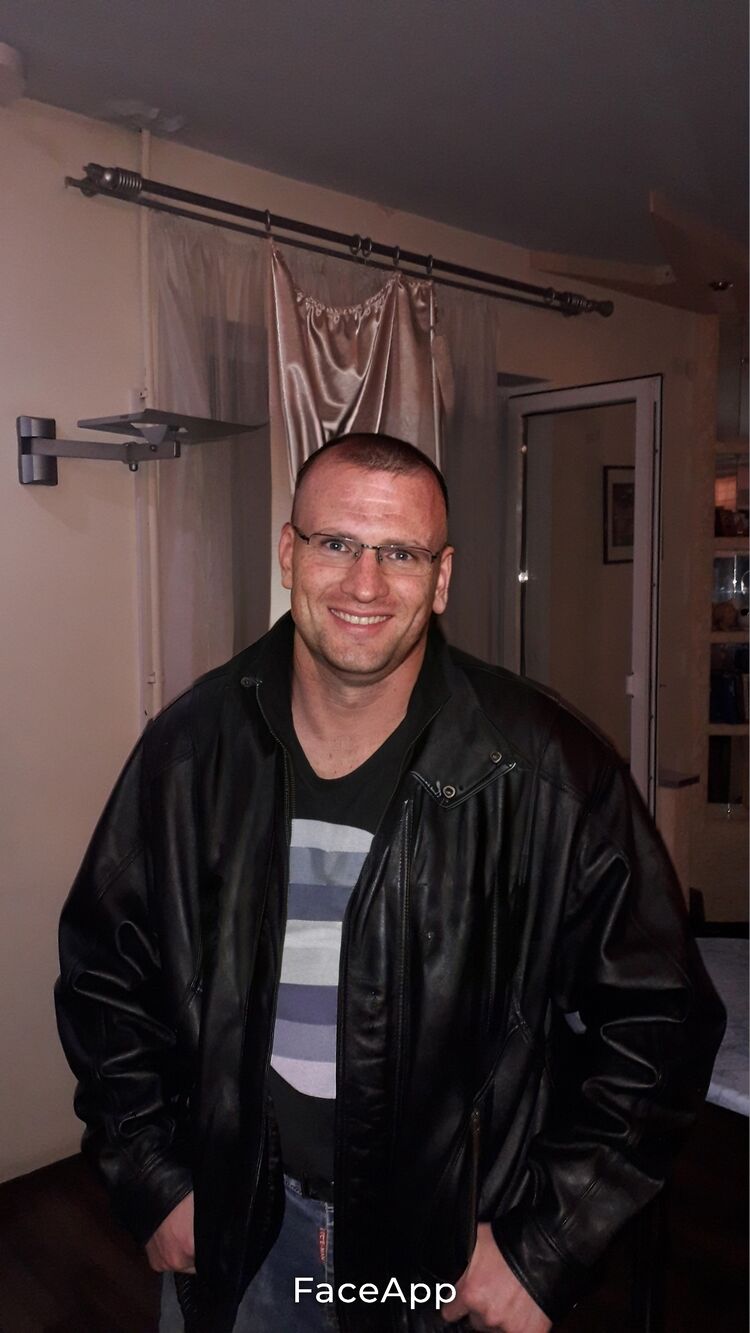  52972829  , 41 ,    
