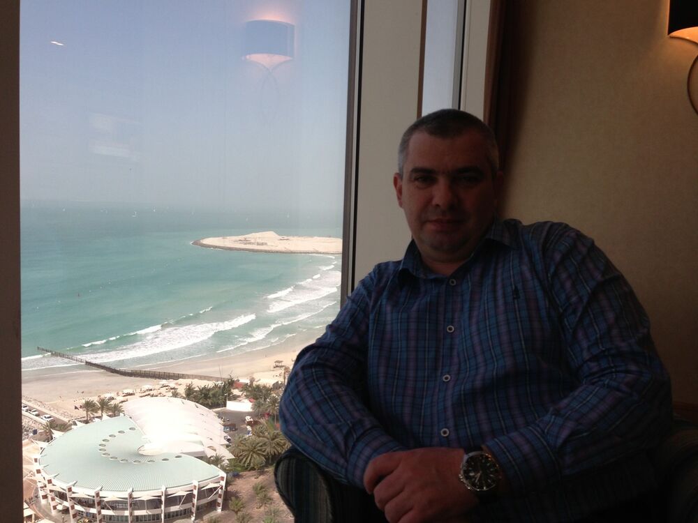  ,   Vadim, 58 ,   
