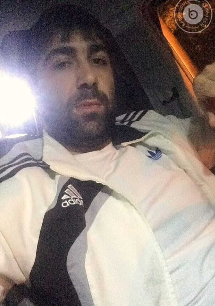  27502369  Garik, 35 ,    