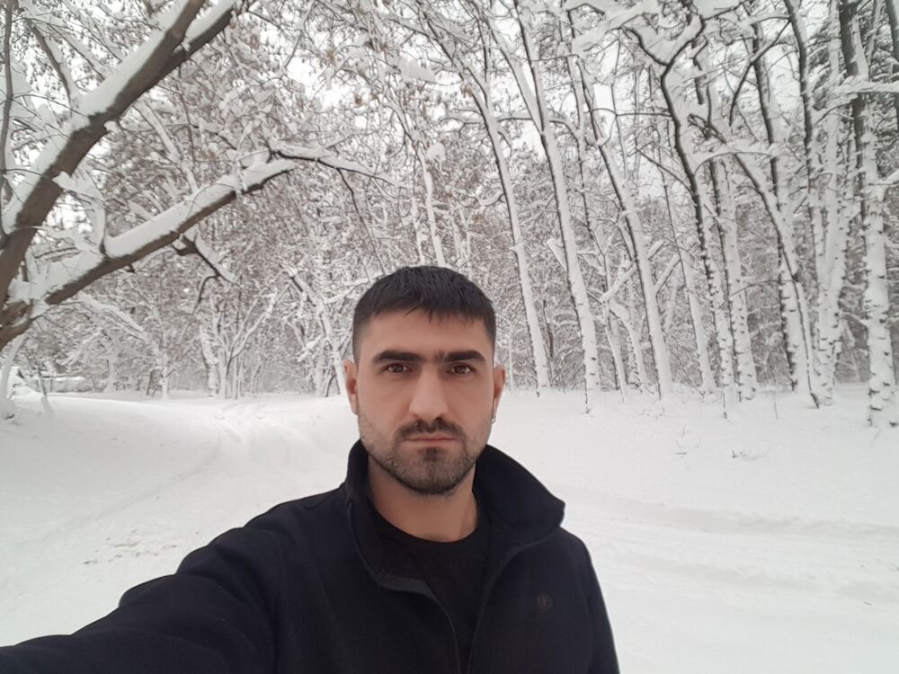  ,   Mikilangelo, 37 ,   ,   , c 