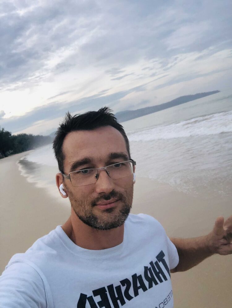  26286439  Nikolai, 42 ,    Galax