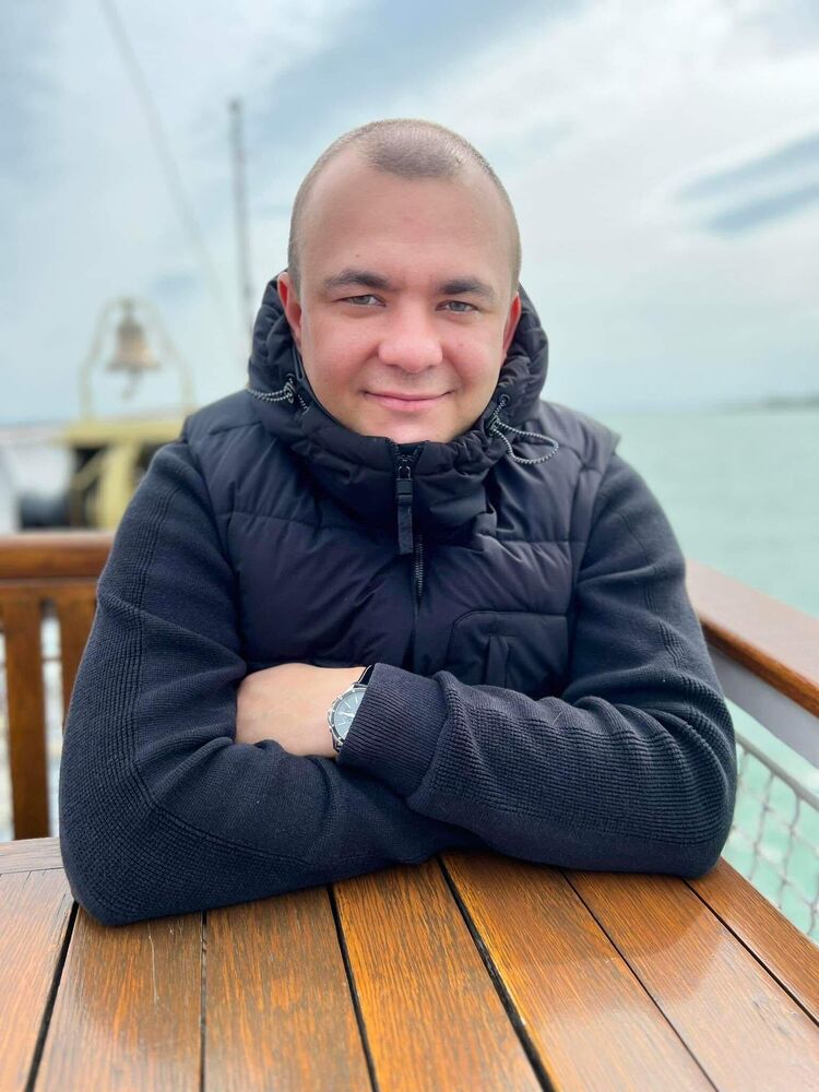  40118999  Oleksandr, 34 ,    